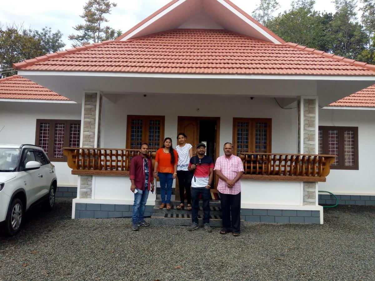 Friends Valley Home Stay Kattappana Екстериор снимка