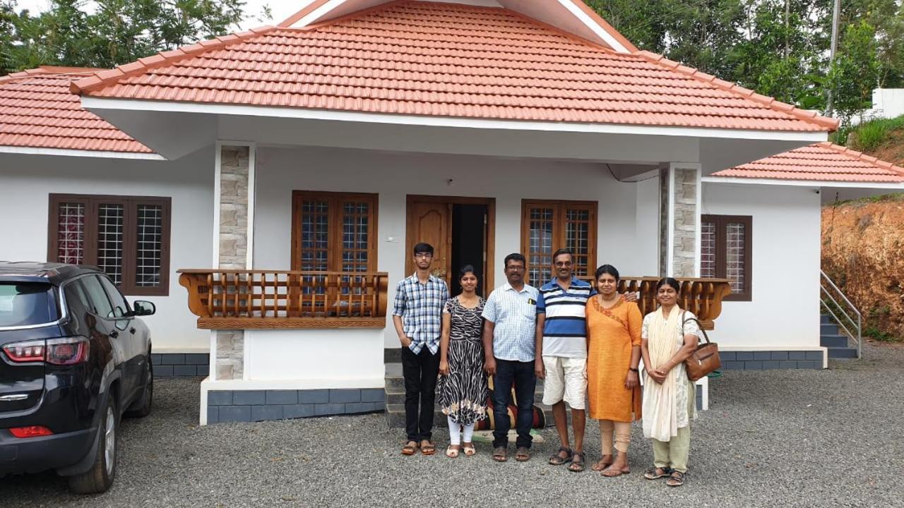 Friends Valley Home Stay Kattappana Екстериор снимка